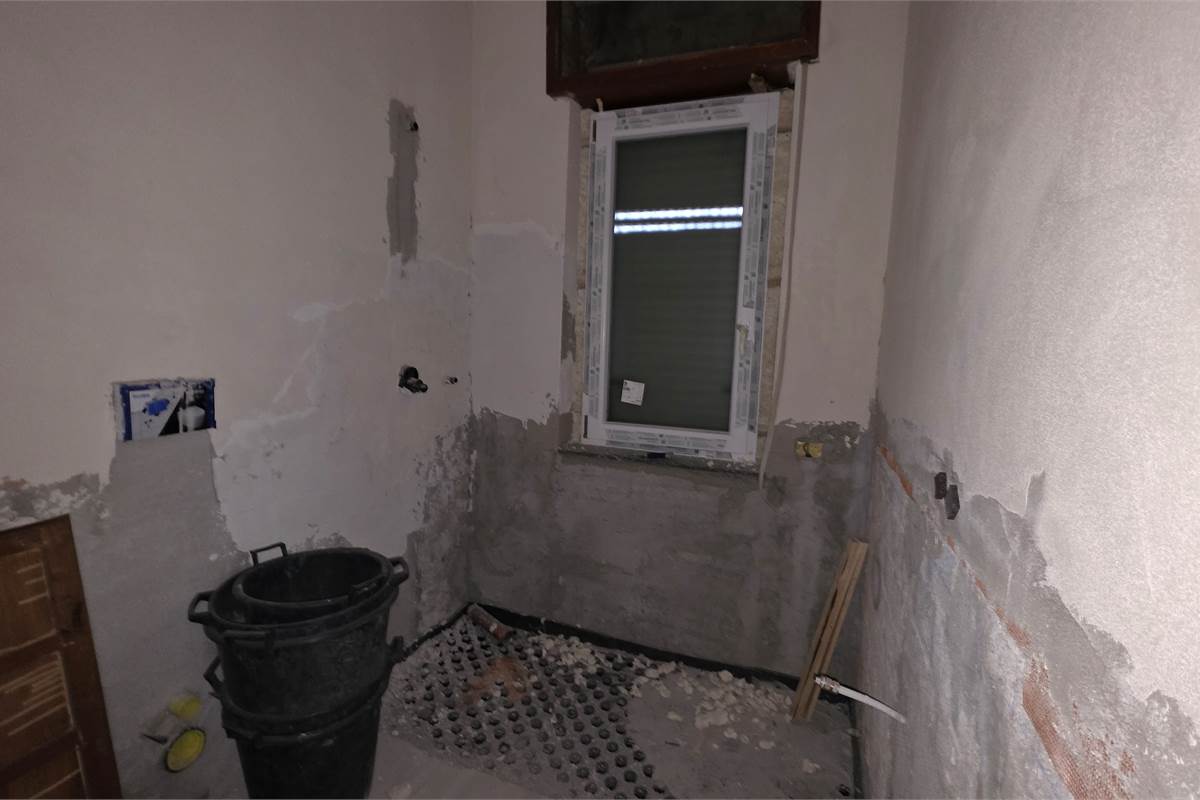 Porzione di casa a Carugo con due appartamenti 