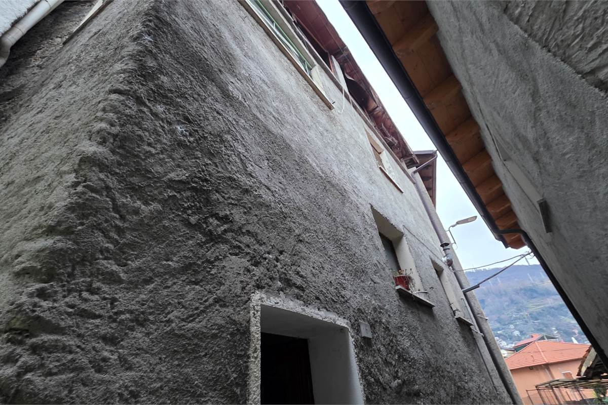 Porzione di casa a Dongo! 