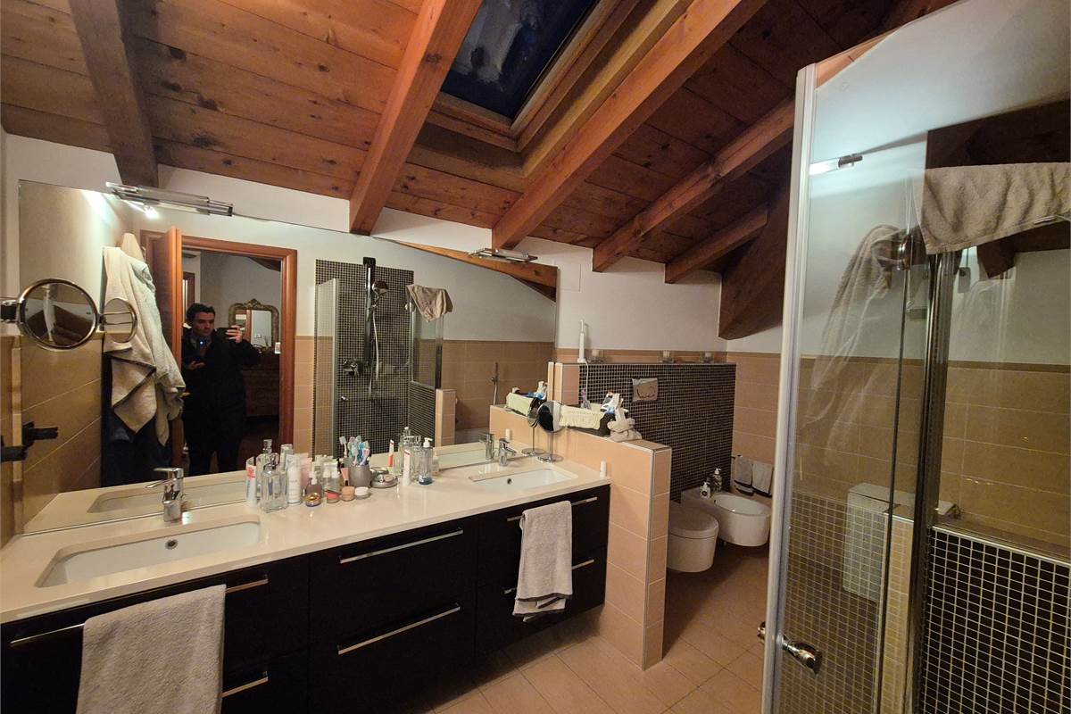 Spettacolare villa singola con giardino privato