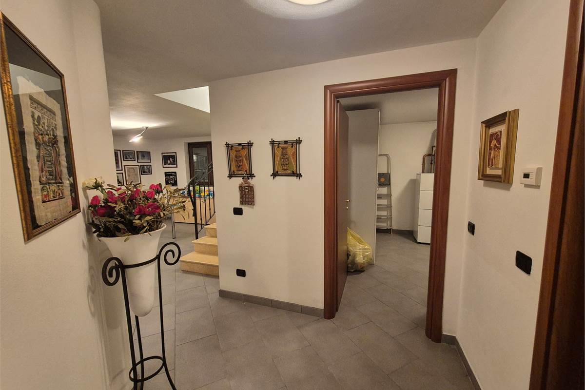 Spettacolare villa singola con giardino privato