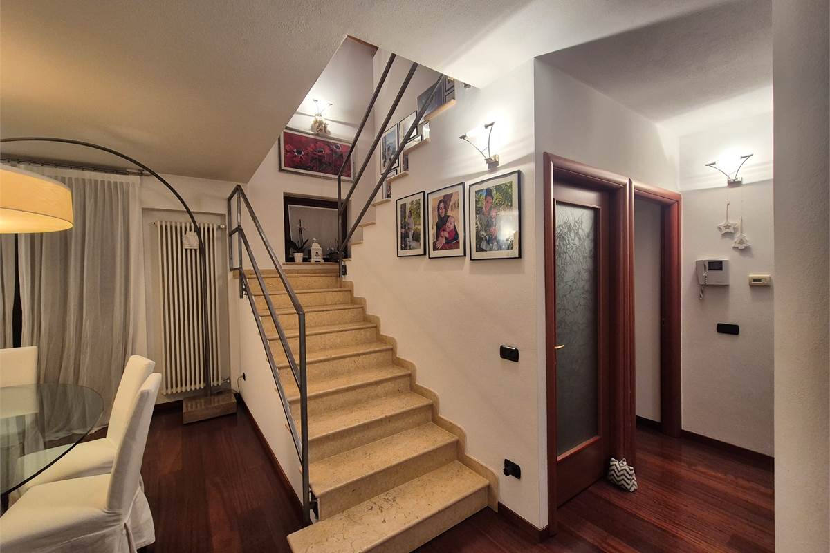 Spettacolare villa singola con giardino privato