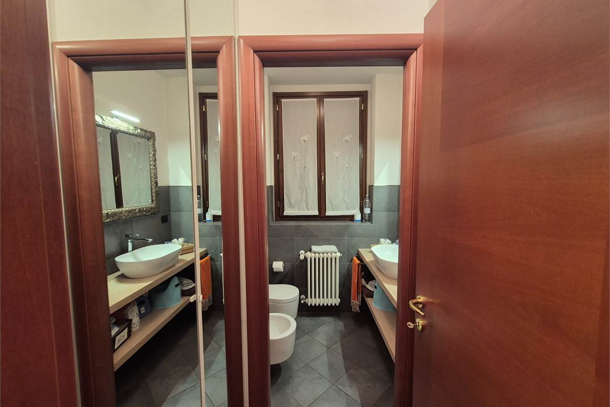 Spettacolare villa singola con giardino privato