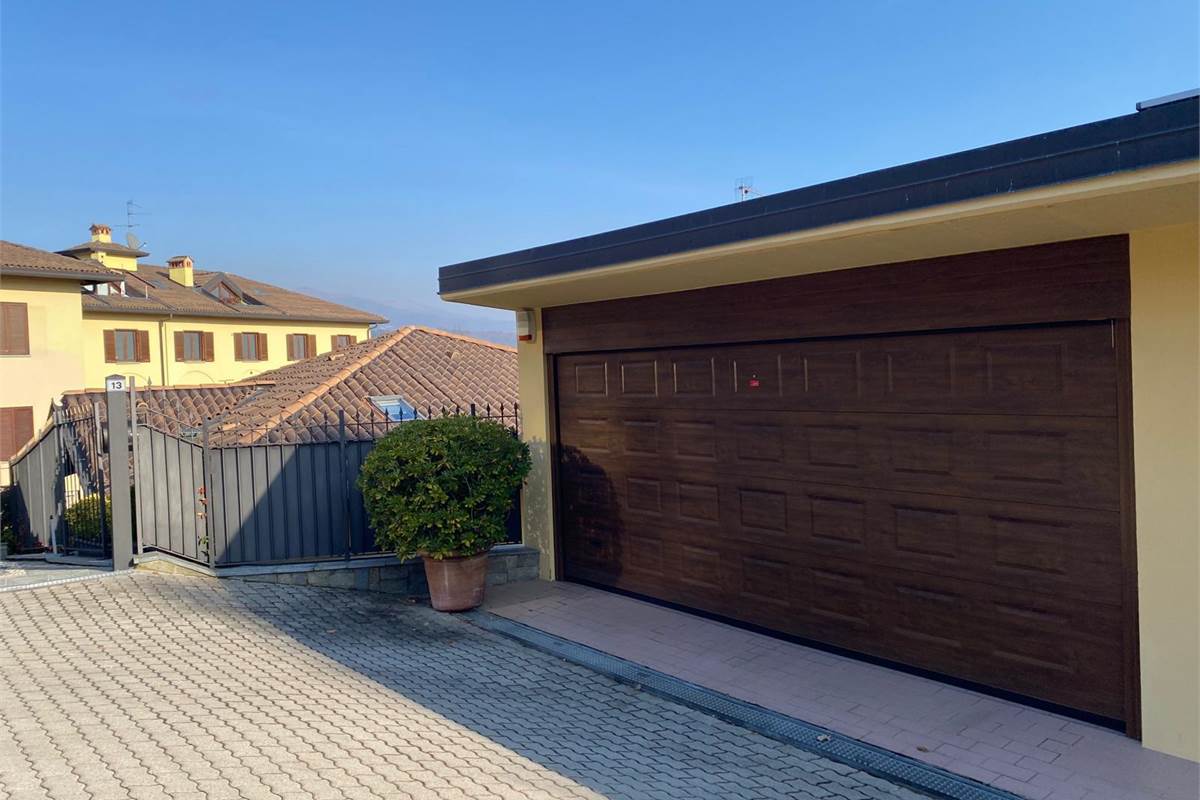 Spettacolare villa singola con giardino privato