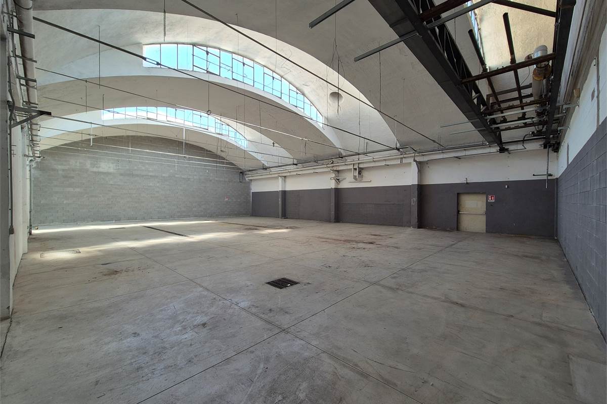 Lotto di capannone a Rovellasca (U7)