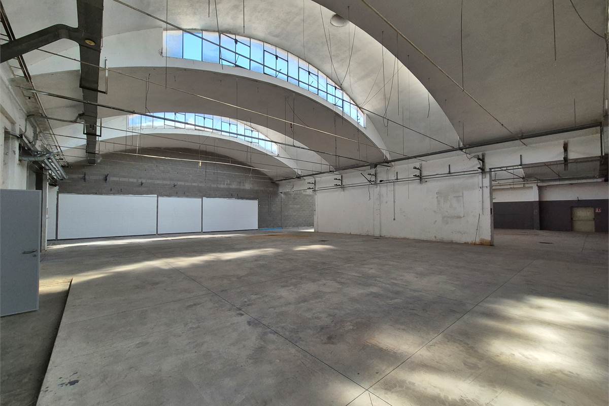 Lotto di capannone a Rovellasca (U7)