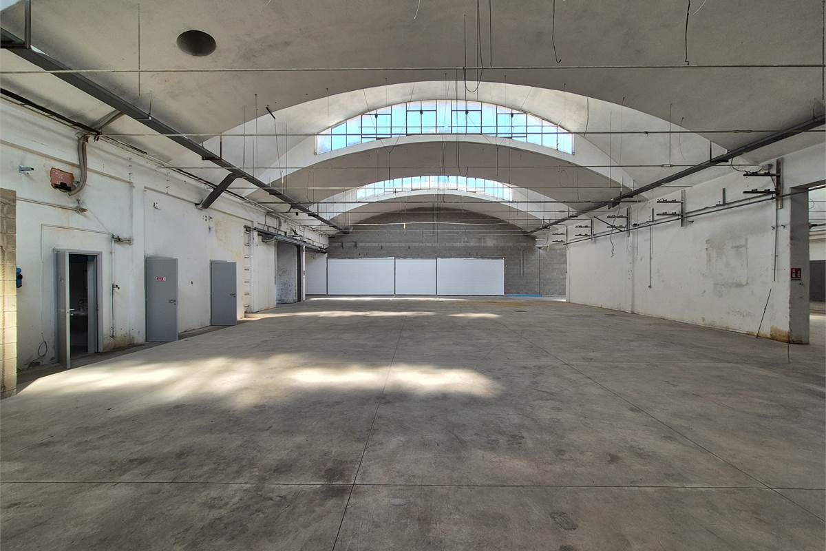 Lotto di capannone a Rovellasca (U7)