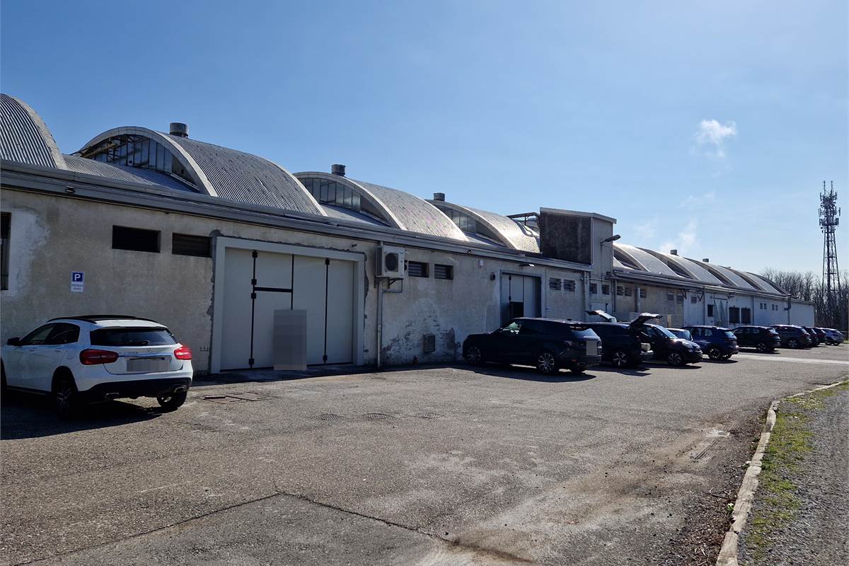 Lotto di capannone a Rovellasca (U7)