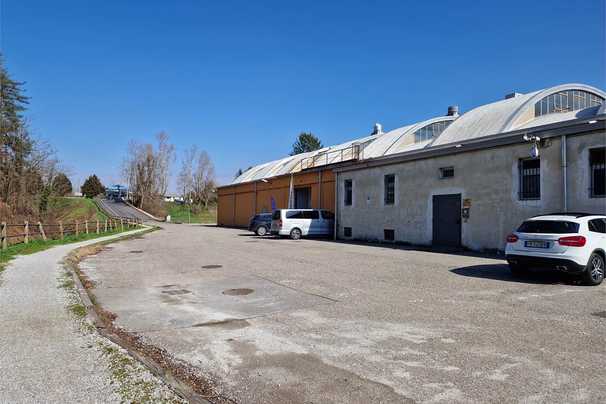 Lotto di capannone a Rovellasca (U7)