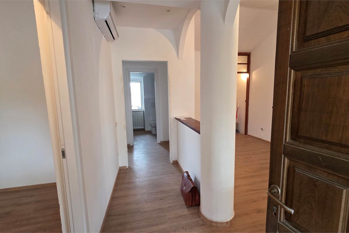 Trilocale RISTRUTTURATO A Caronno Varesino 