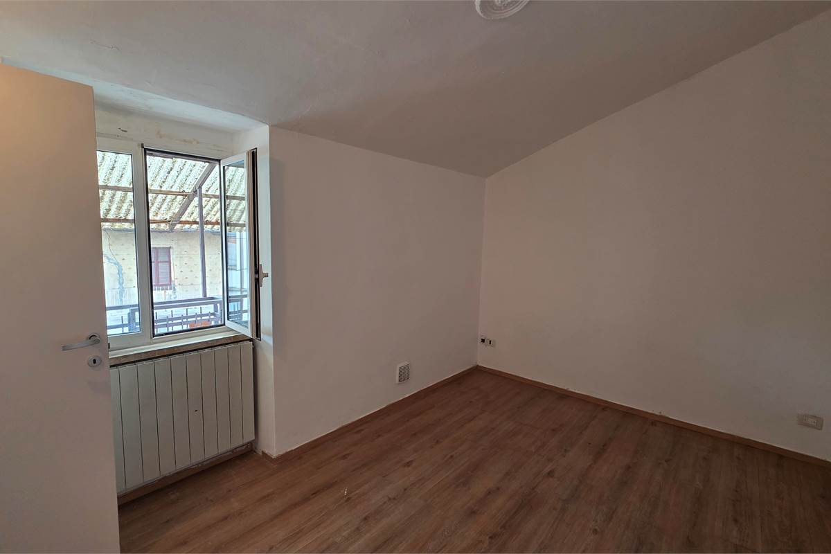 Trilocale RISTRUTTURATO A Caronno Varesino 