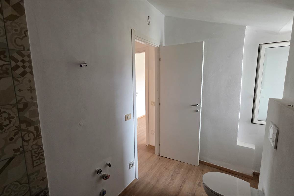 Trilocale RISTRUTTURATO A Caronno Varesino 