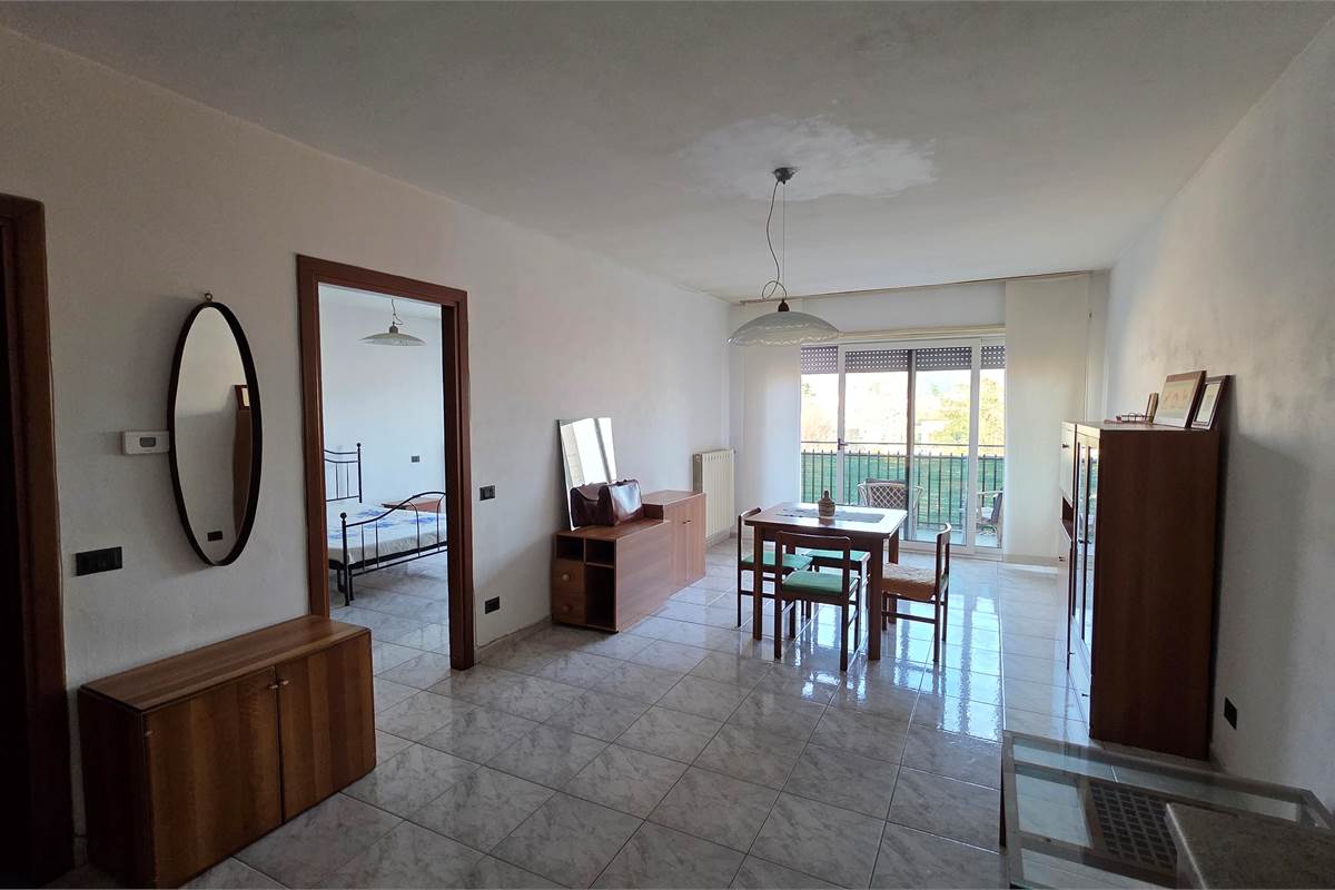 Ottimo bilocale con box a Camerlata 