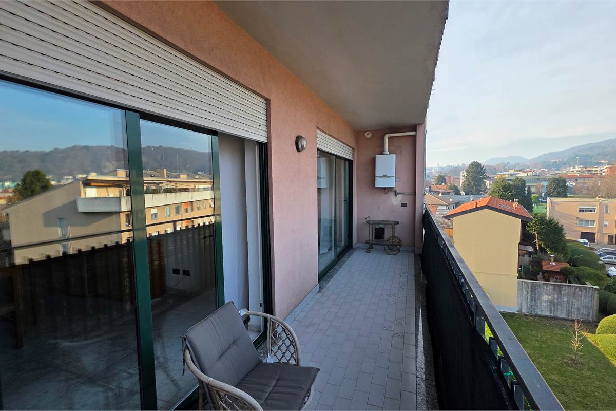 Ottimo bilocale con box a Camerlata 