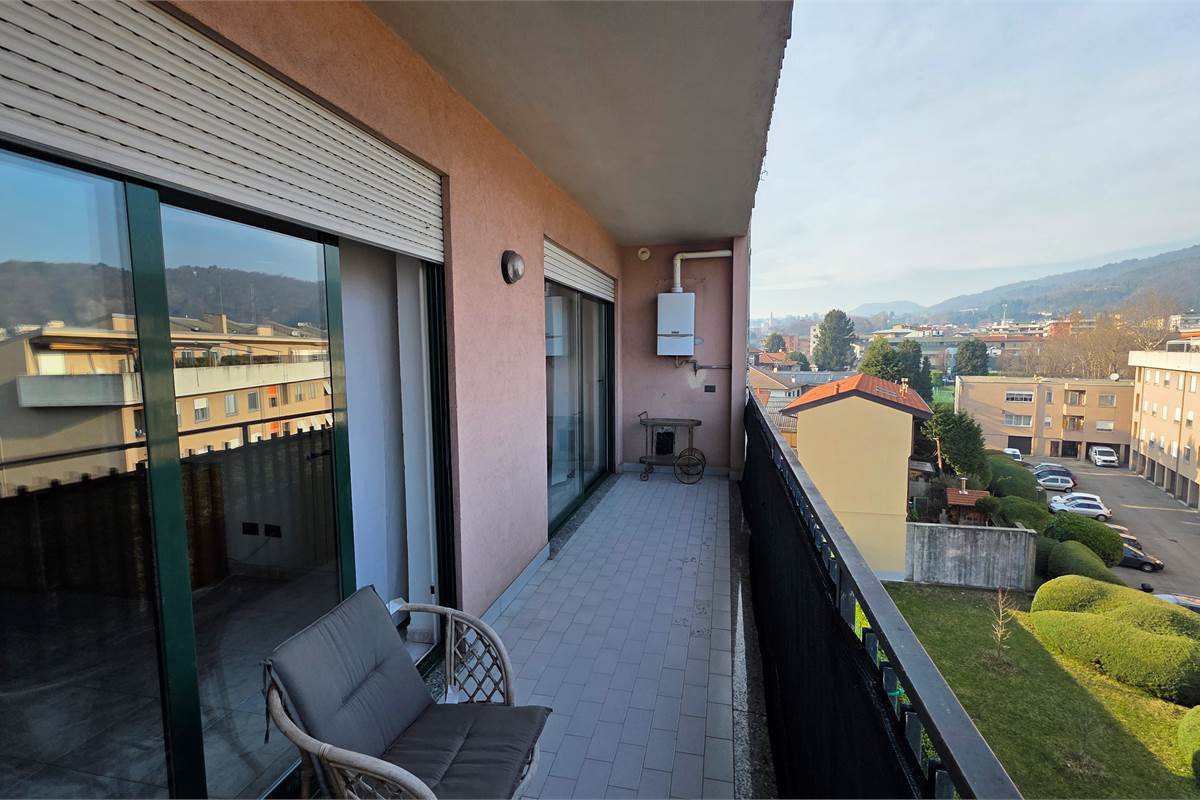 Ottimo bilocale con box a Camerlata 