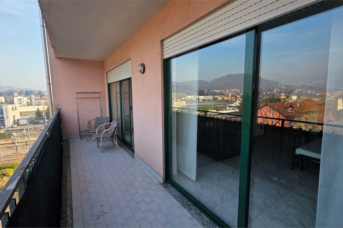 Ottimo bilocale con box a Camerlata 