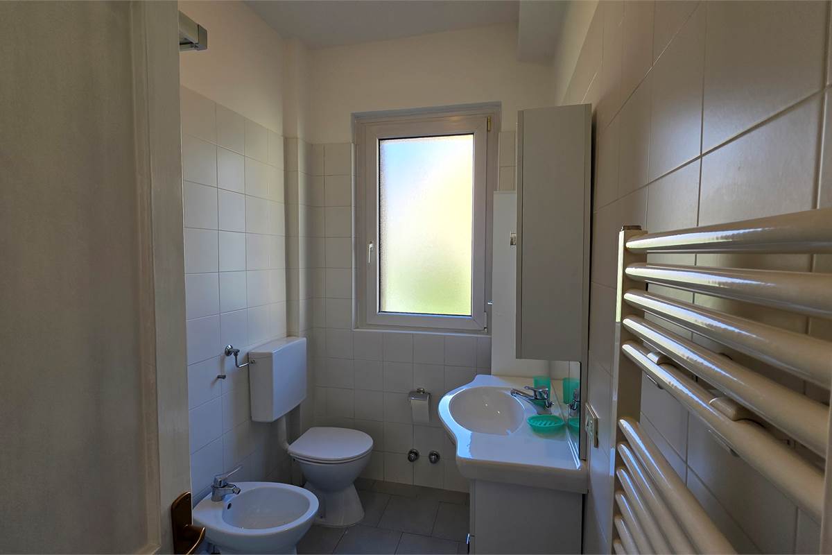 Trilocale con giardino e posto auto a Tremezzina 