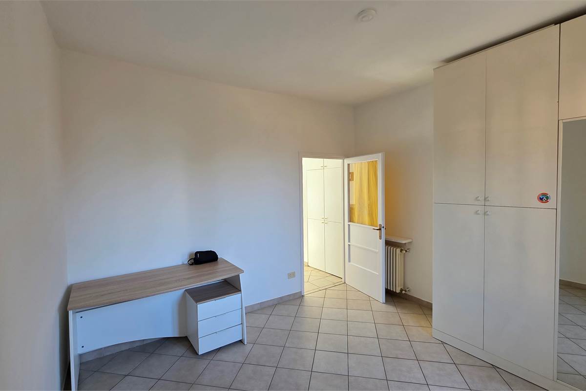 Trilocale con giardino e posto auto a Tremezzina 