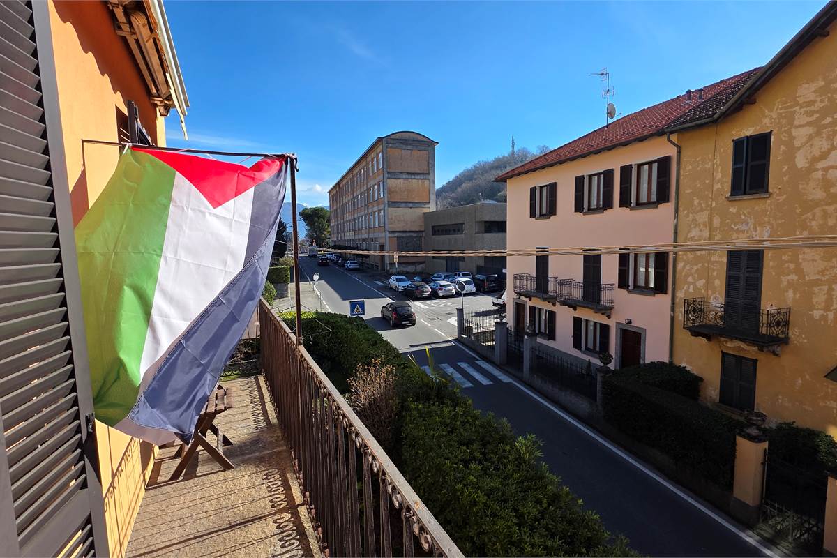 Trilocale con giardino e posto auto a Tremezzina 