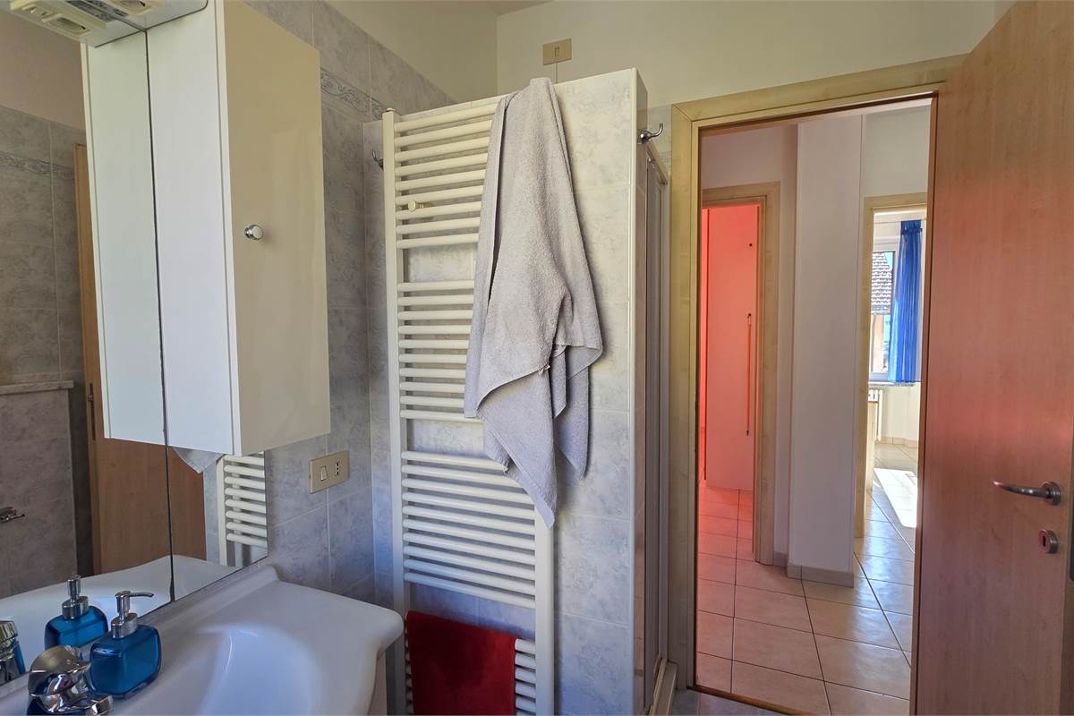 Trilocale con posto auto a Tremezzina