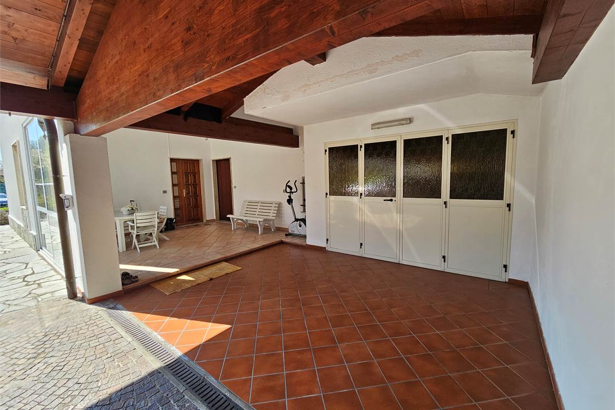 Proprietà in vendita a Cocquio Trevisago