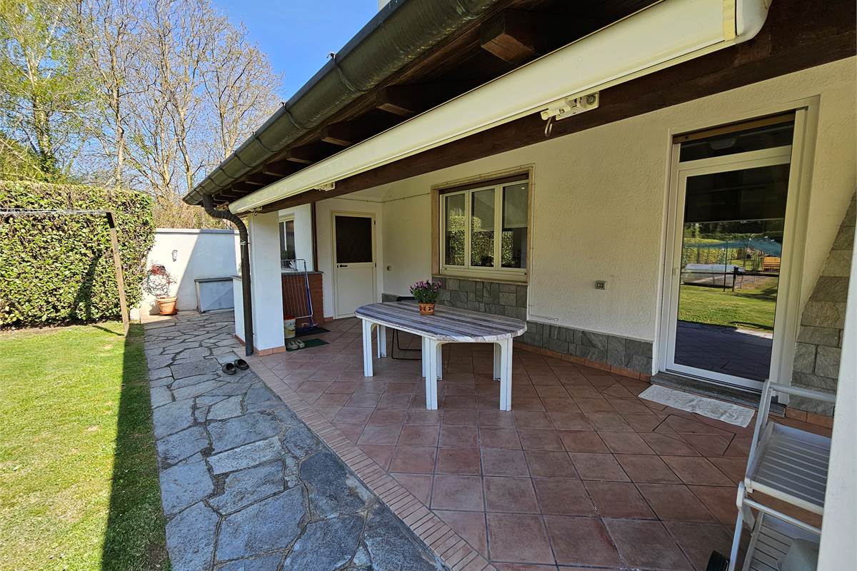 Proprietà in vendita a Cocquio Trevisago