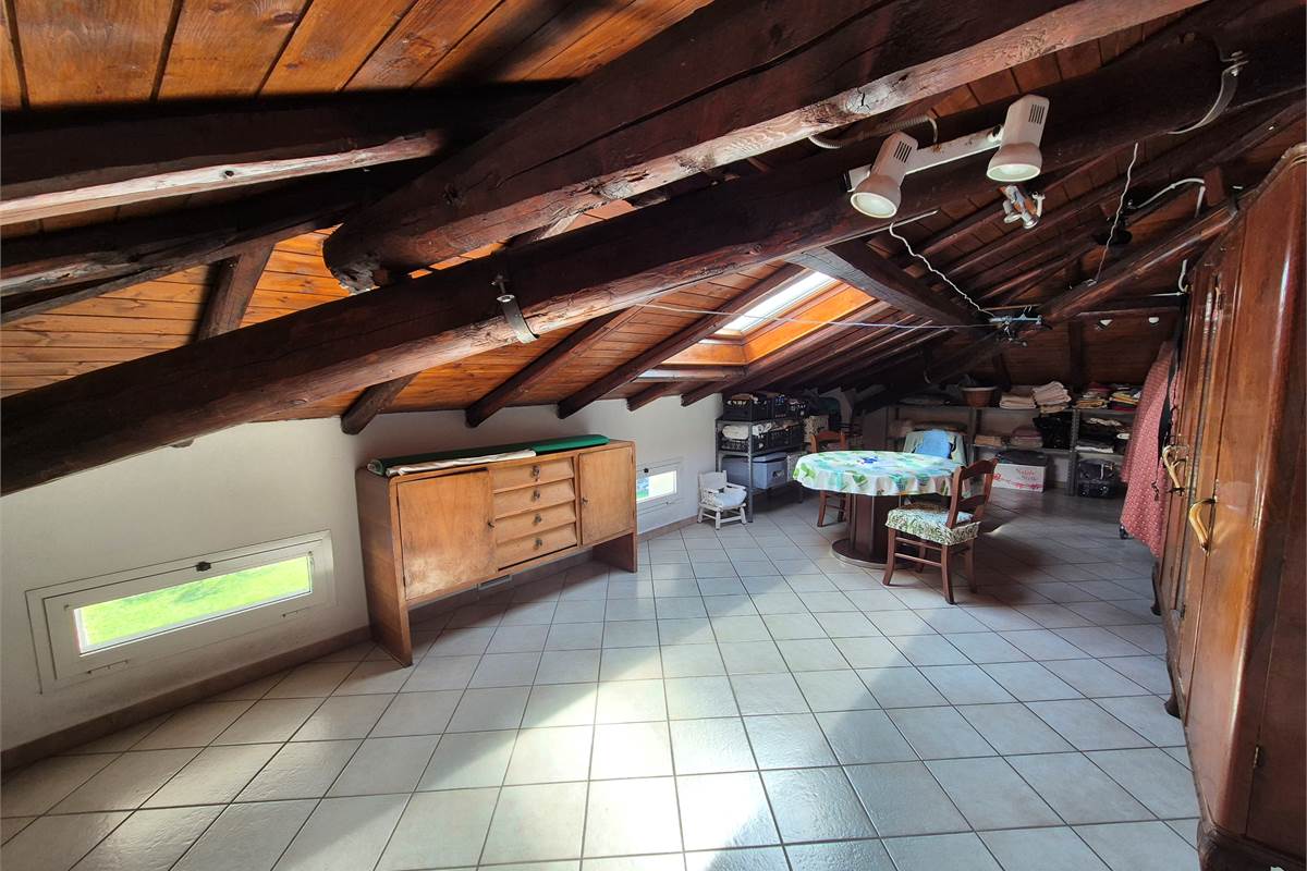 Proprietà in vendita a Cocquio Trevisago