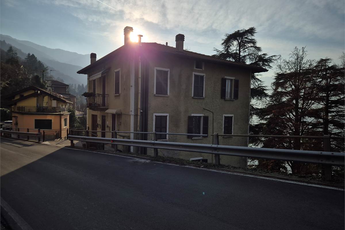 Bilocale vista lago a Faggeto Lario