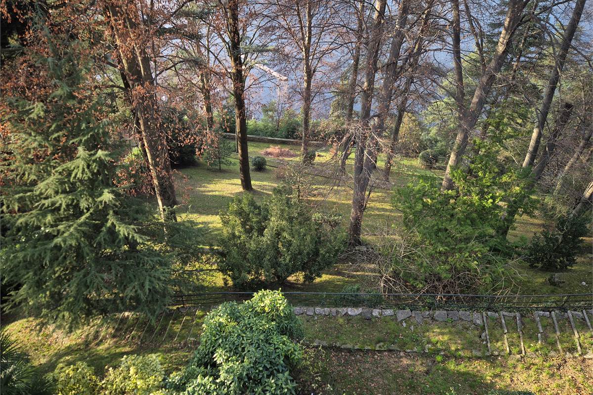 Bilocale vista lago a Faggeto Lario