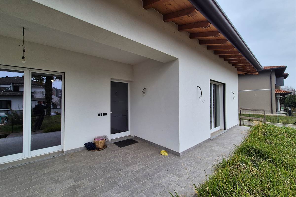Villa indipendente a Limido Comasco
