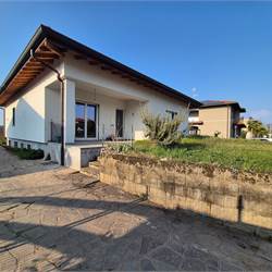 Villa indipendente a Limido Comasco