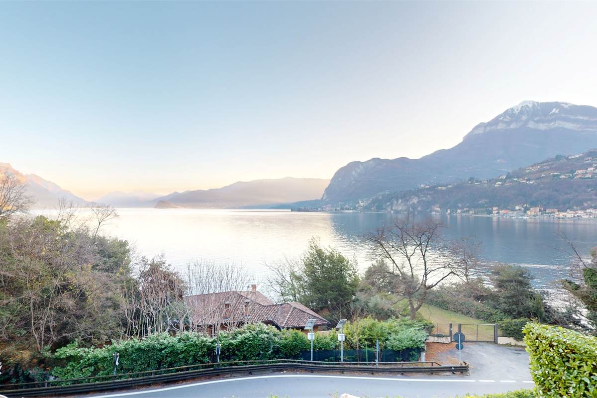 Appartamento su due livelli a San Siro (CO)