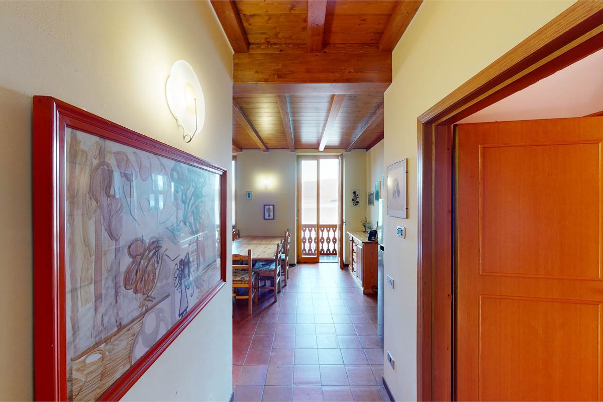 Appartamento su due livelli a San Siro (CO)