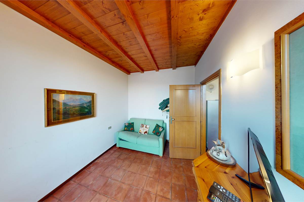 Appartamento su due livelli a San Siro (CO)