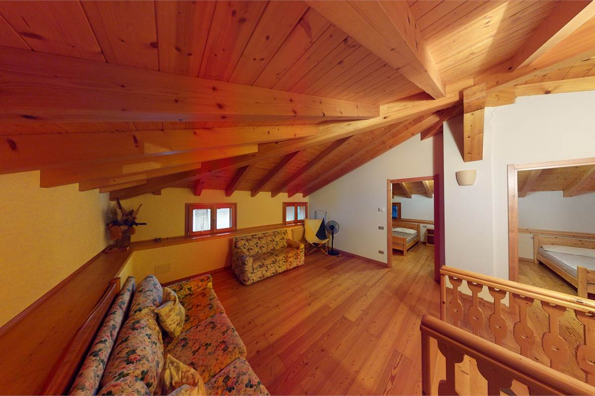 Appartamento su due livelli a San Siro (CO)