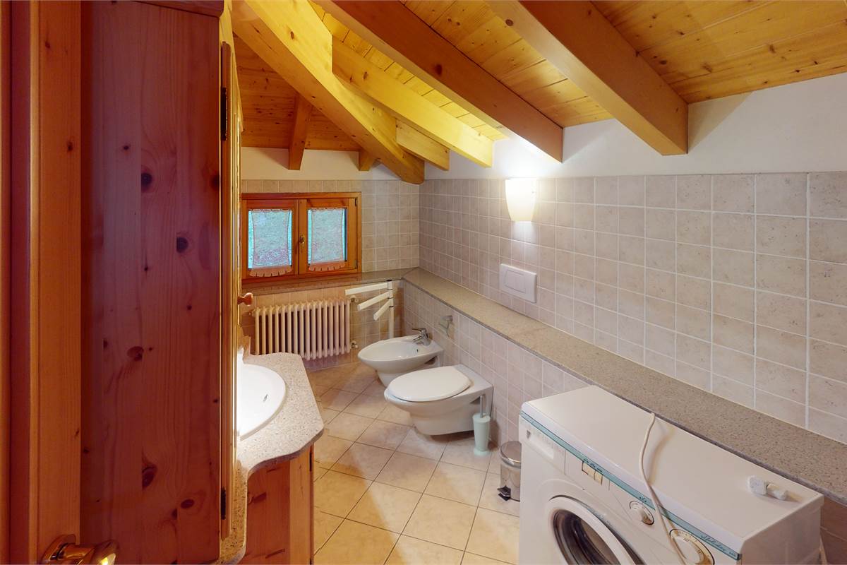 Appartamento su due livelli a San Siro (CO)