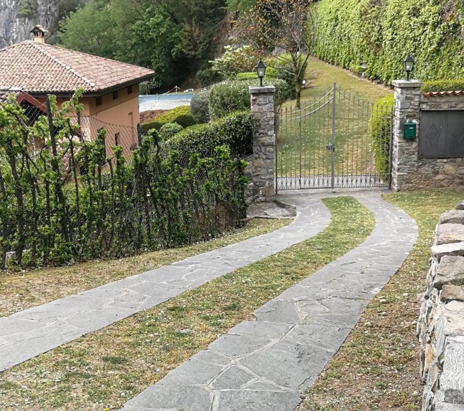 Appartamento su due livelli a San Siro (CO)