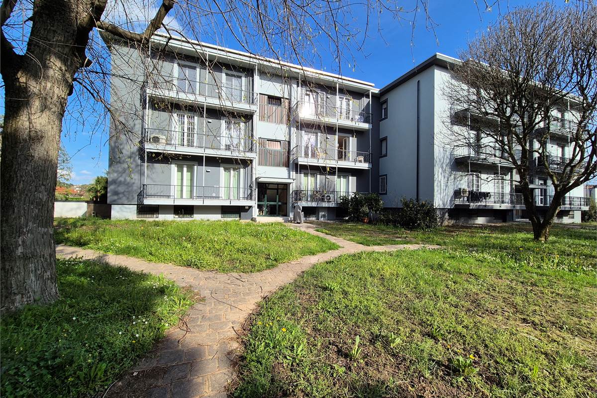 Quadrilocale con box singolo e cantina