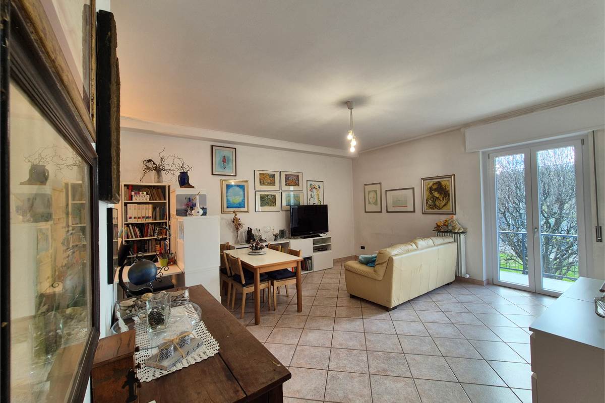 Quadrilocale con box singolo e cantina