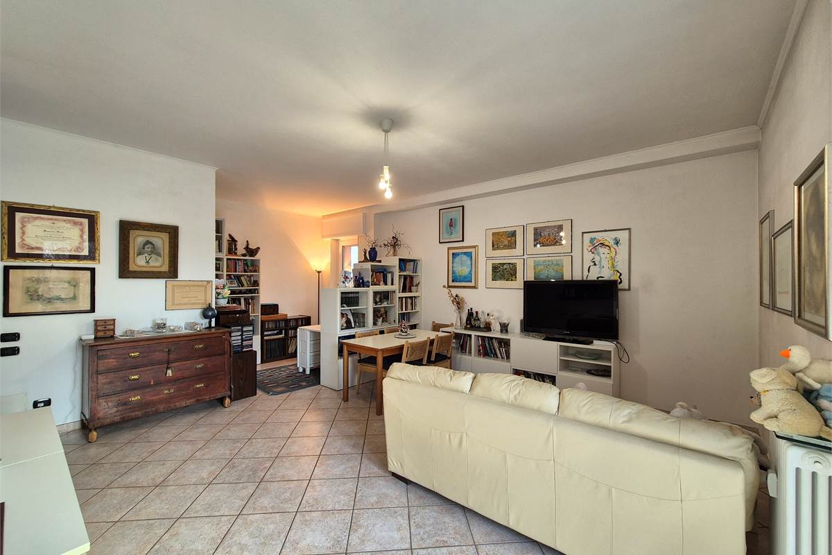 Quadrilocale con box singolo e cantina