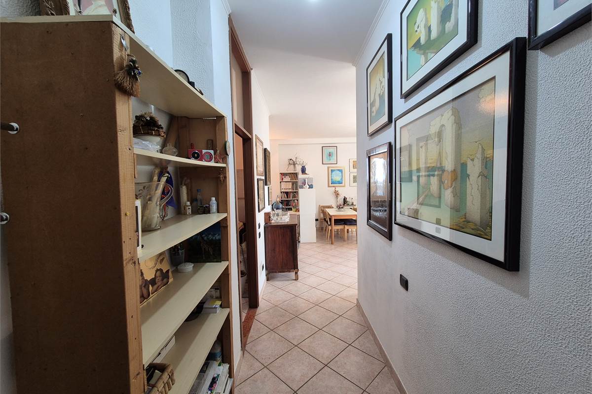 Quadrilocale con box singolo e cantina