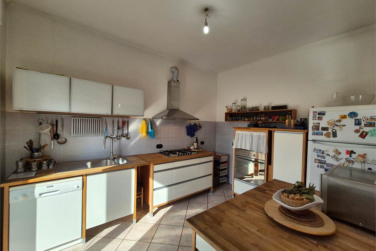 Quadrilocale con box singolo e cantina