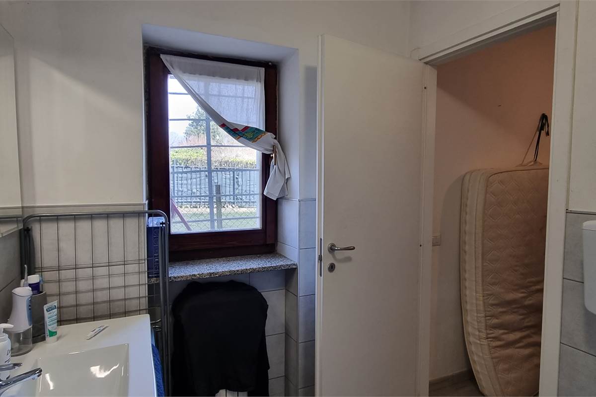 Bilocale arredato ad Albate  