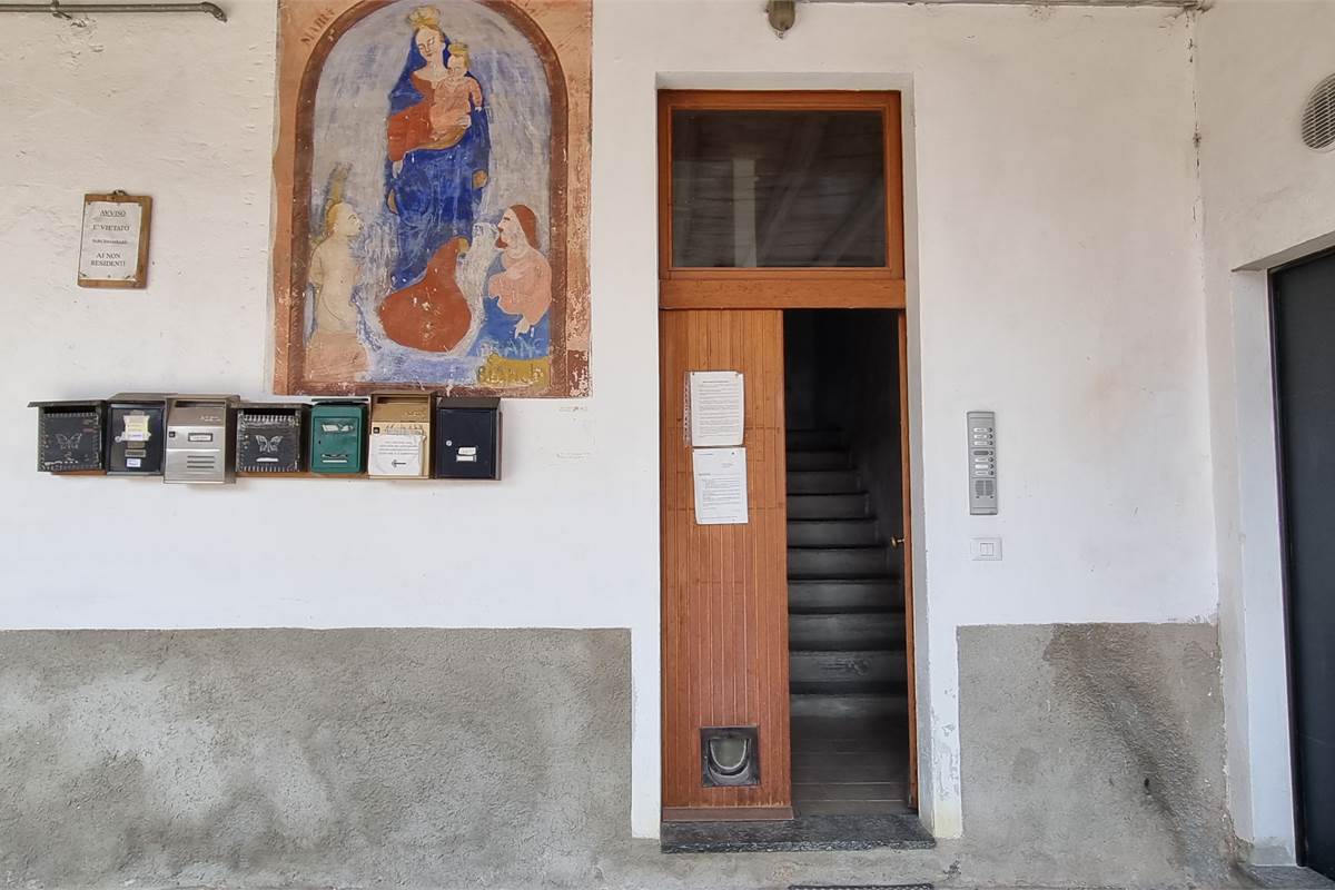Bilocale arredato ad Albate  