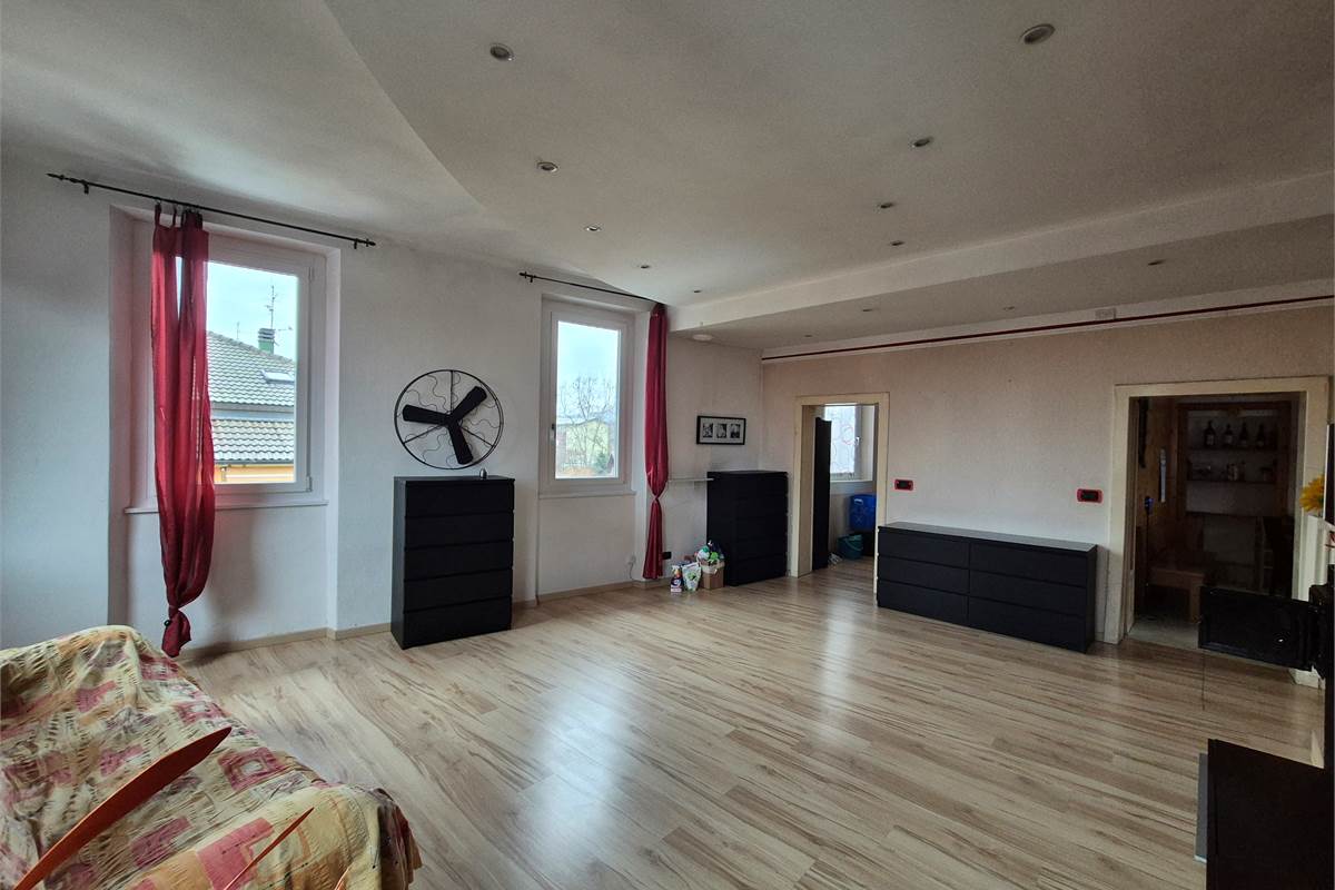 Trilocale in vendita a Lurate Caccivio