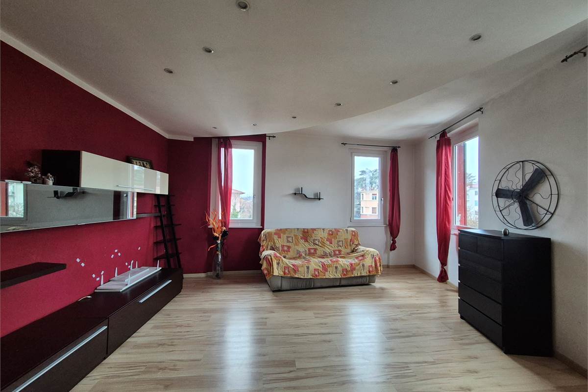 Trilocale in vendita a Lurate Caccivio