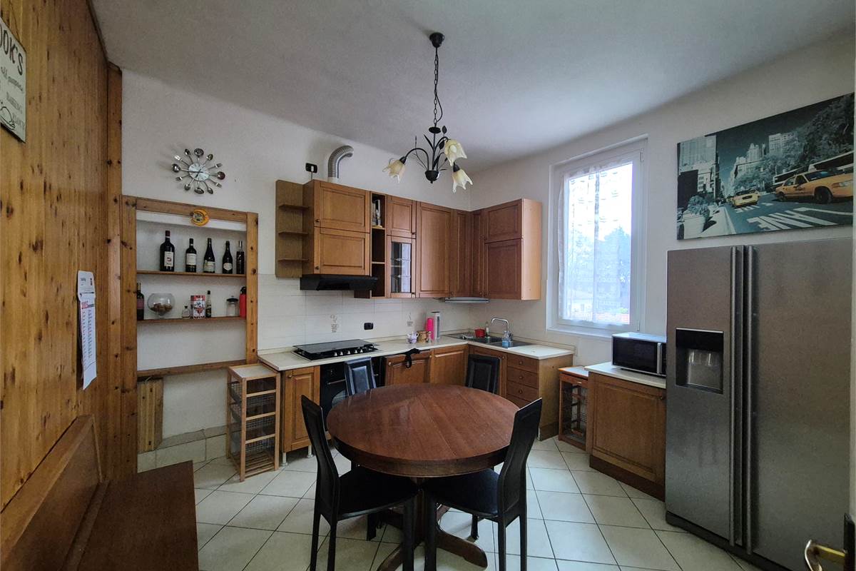 Trilocale in vendita a Lurate Caccivio