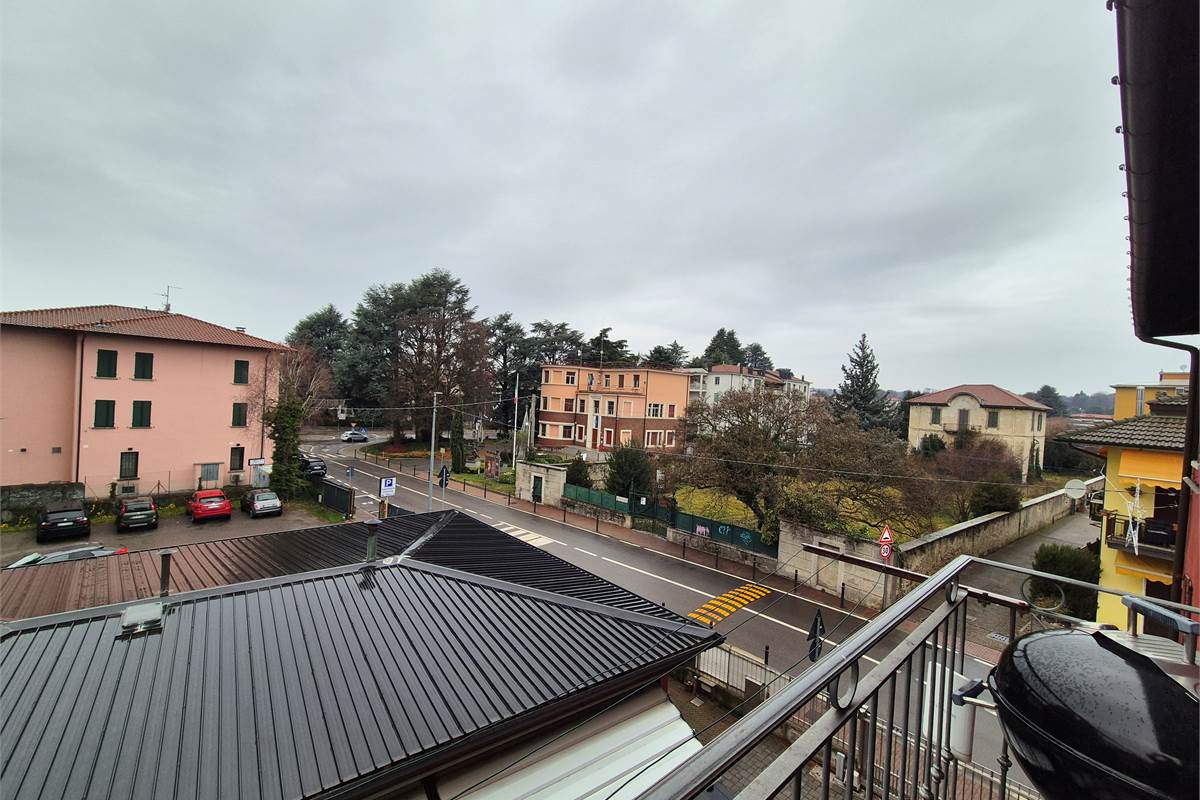Trilocale in vendita a Lurate Caccivio