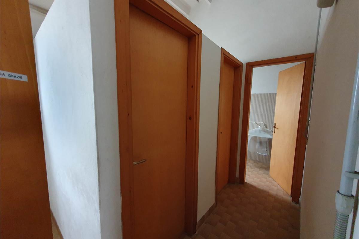 Capannone a Vertemate con Minoprio (3B)