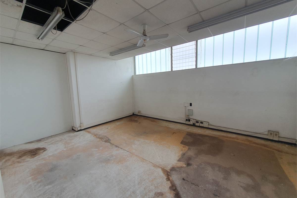 Capannone a Vertemate con Minoprio (3B)