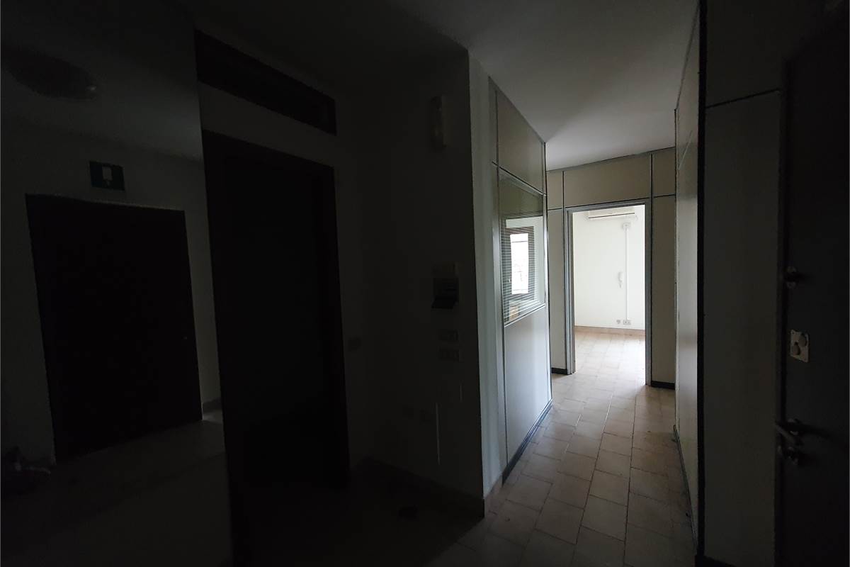 Ufficio a Vertemate con Minoprio (1D)